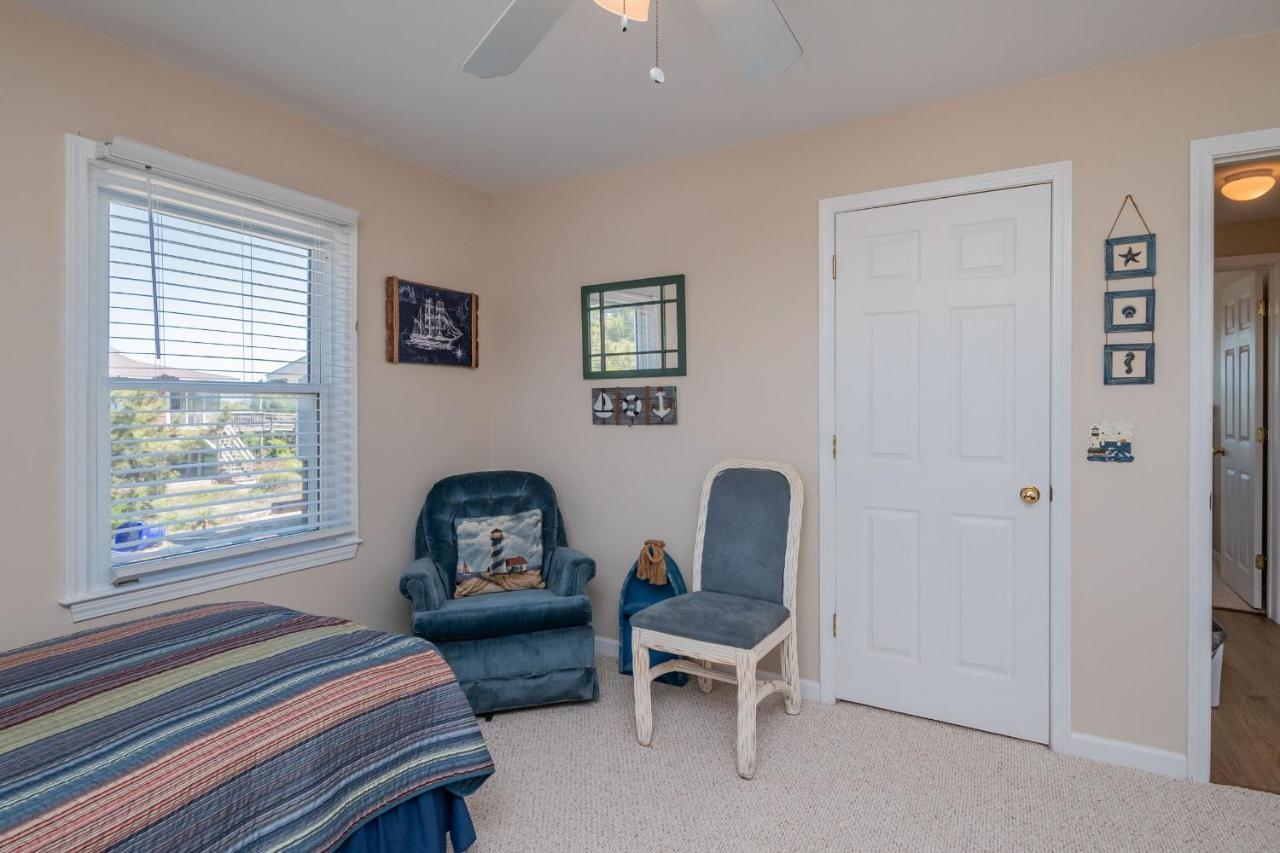 Katie Lou'S Place By Oak Island Accommodations Caswell Beach エクステリア 写真